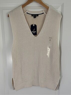 Nautica Jeans Cream Ribbed V-Neck Sleeveless Knit Sweater